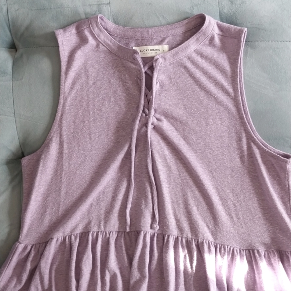 Lucky brand summer top in Lilac color